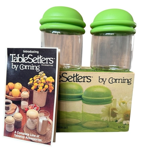 Vintage 1960s Pyrex Salt & Pepper Shakers – Green Tops – New in Box - Picture 1 of 14